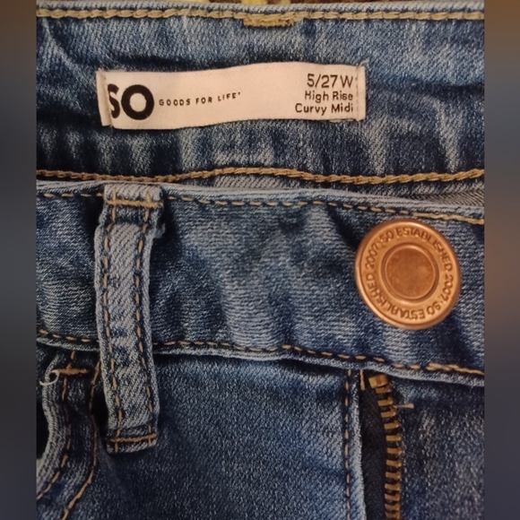 🍒 SO Blue Jean Shorts Cuffed Hem - Picture 5 of 7